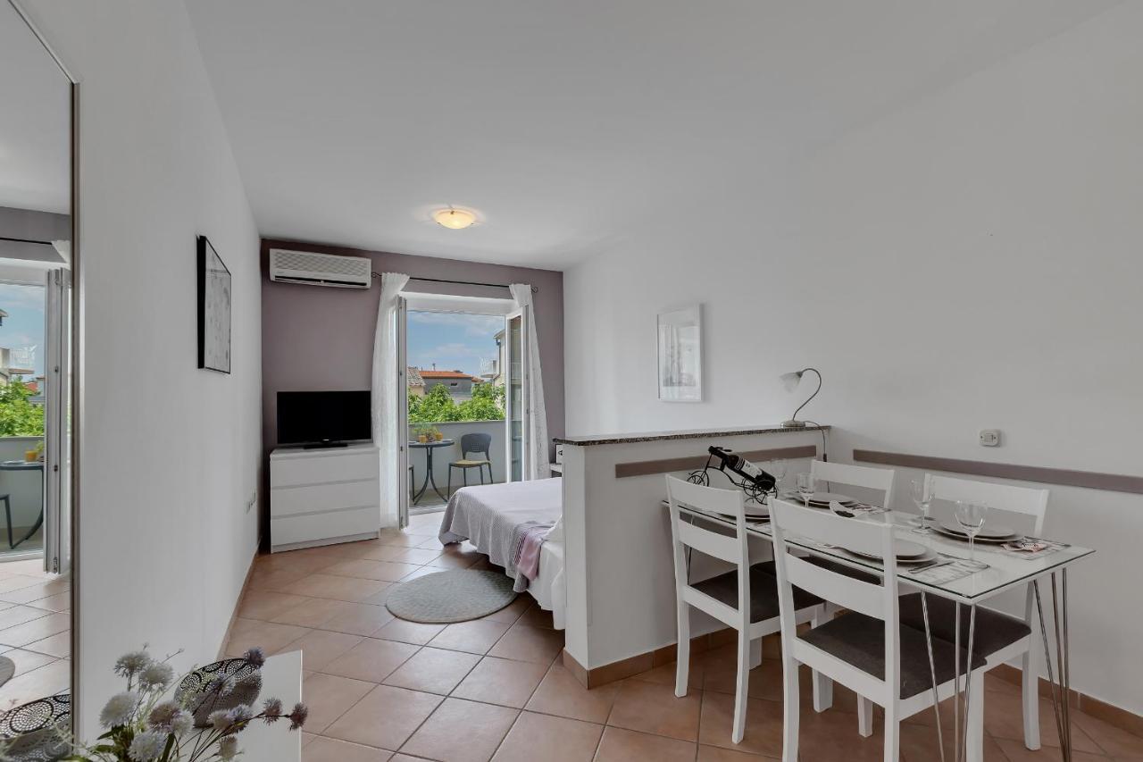Apartments Divna Башка-Вода Екстер'єр фото