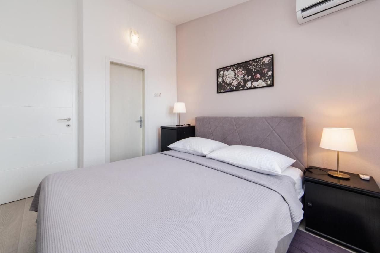 Apartments Divna Башка-Вода Екстер'єр фото