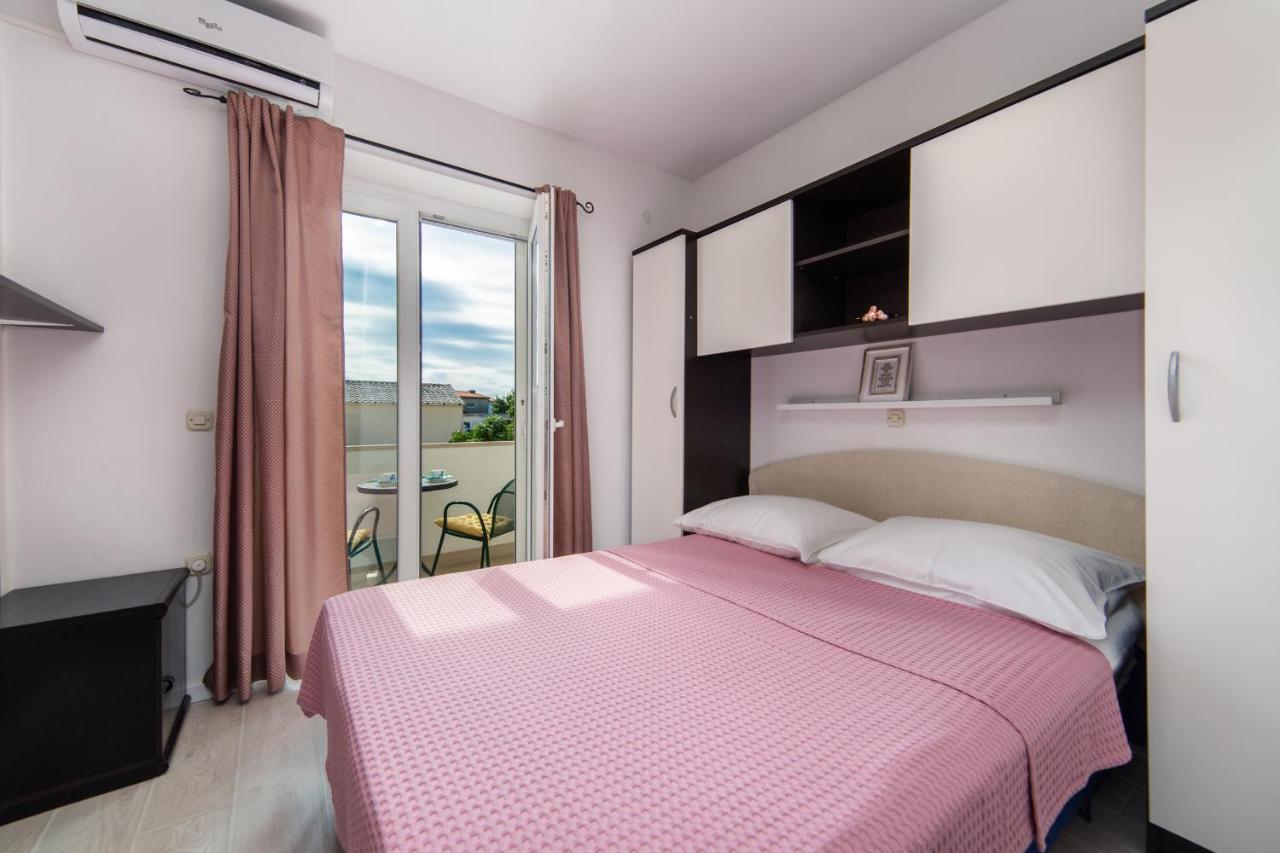 Apartments Divna Башка-Вода Екстер'єр фото