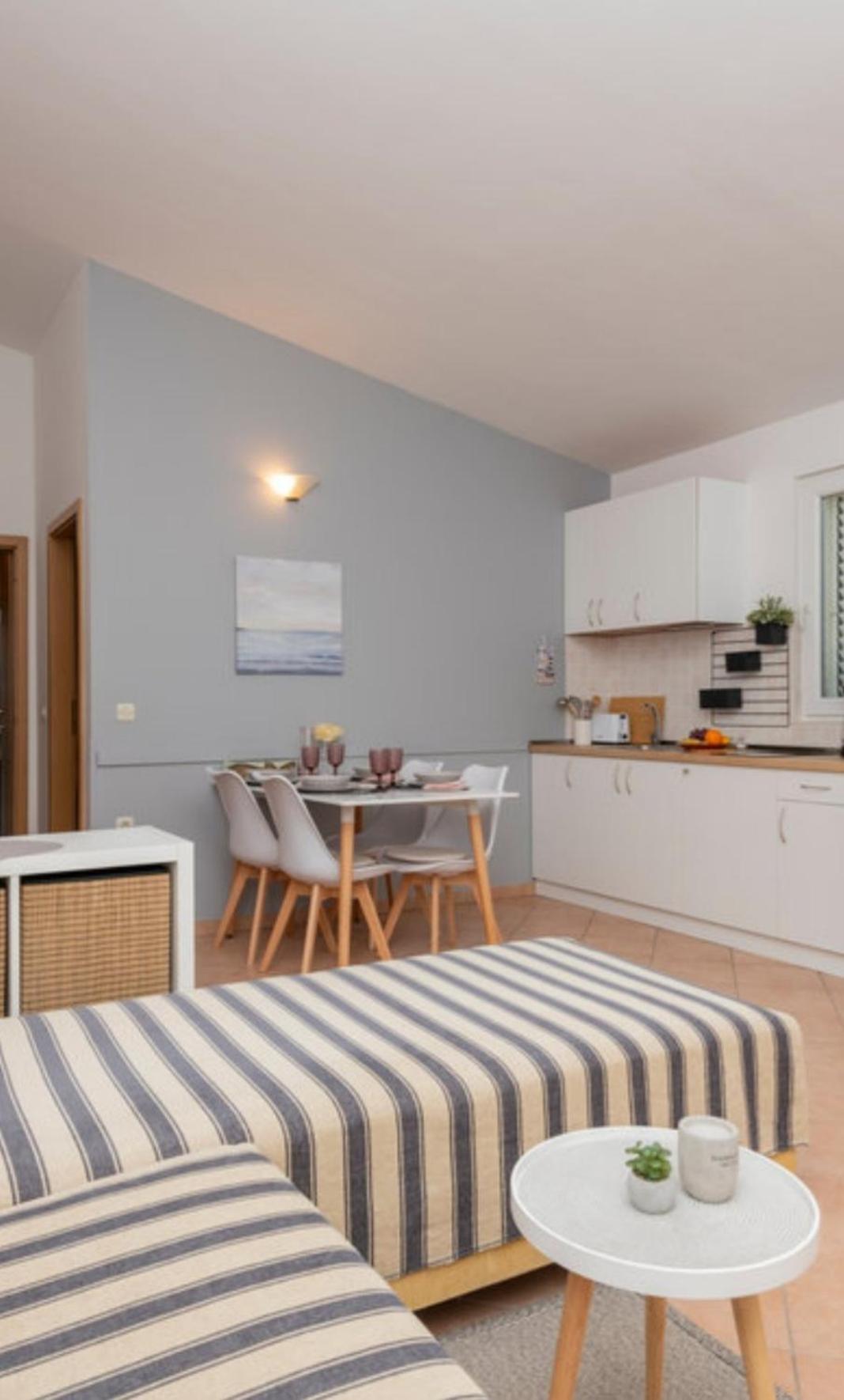 Apartments Divna Башка-Вода Екстер'єр фото