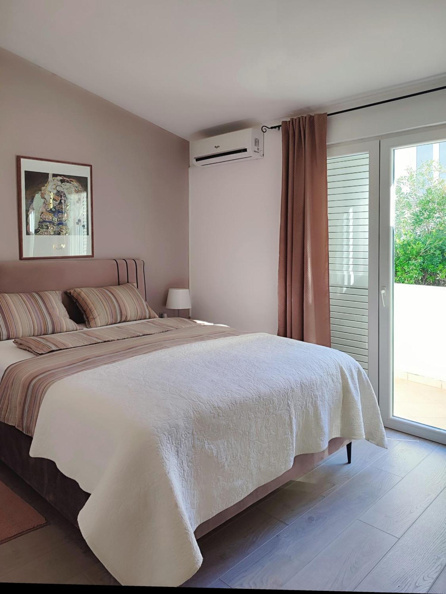Apartments Divna Башка-Вода Екстер'єр фото